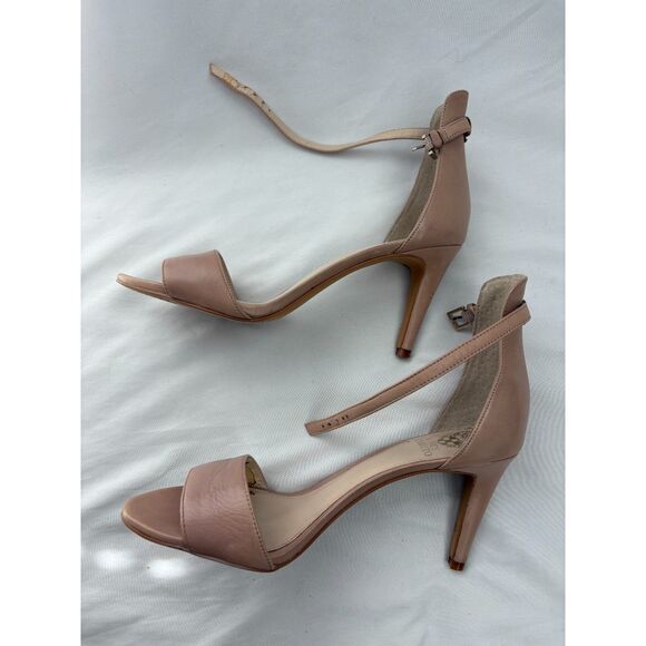 Vince Camuto Court Nude Strappy Leather Heels Size 9 Classy Kitten Heel Beige - Picture 3 of 8